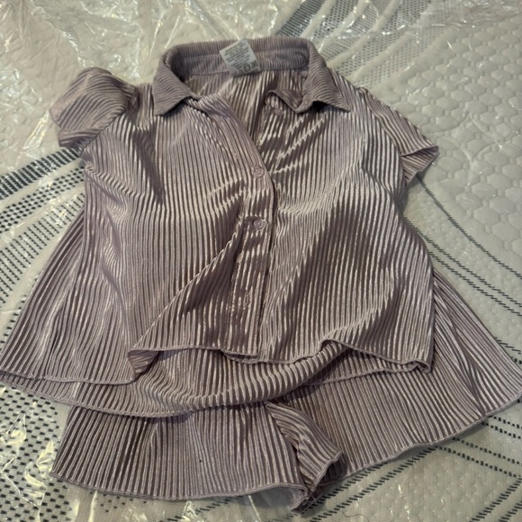 TAHARI PJS - Picture 1 of 1